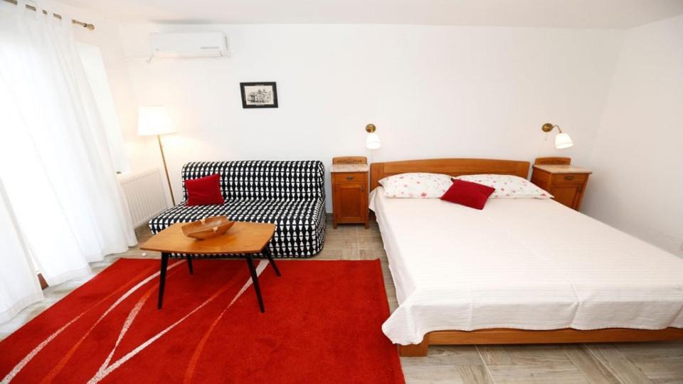 Apartment Vesna With Terrace Baska  Ngoại thất bức ảnh